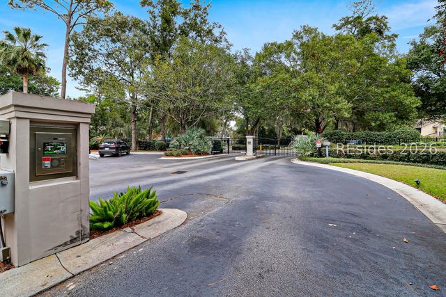 4 Indigo Run Dr Apt 1811, Hilton Head Island, SC 29926