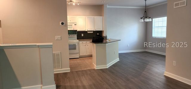 4 Indigo Run Dr Apt 1811, Hilton Head Island, SC 29926