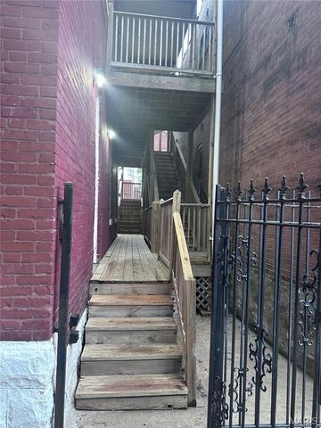 2422 McNair Avenue, St Louis, MO 63104