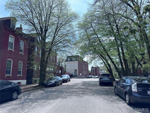 2422 McNair Avenue, St Louis, MO 63104