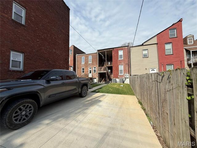 2422 McNair Avenue, St Louis, MO 63104
