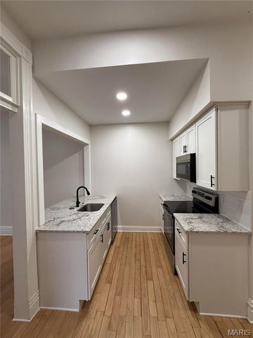 2422 McNair Avenue, St Louis, MO 63104