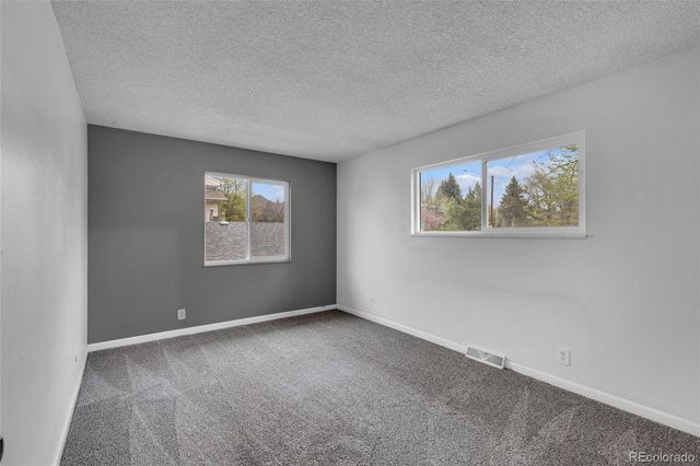 9867 Croke Drive, Denver, CO 80260