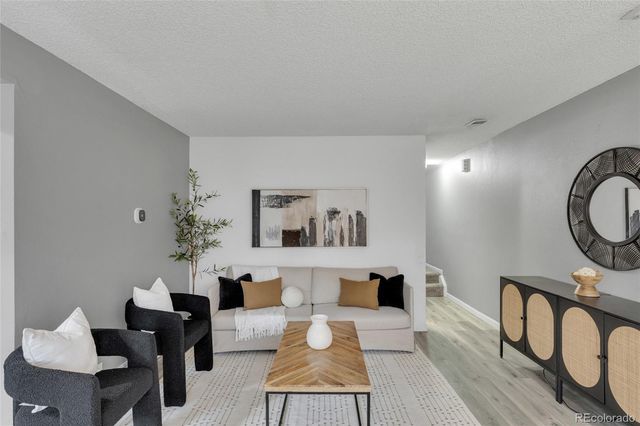 9867 Croke Drive, Denver, CO 80260