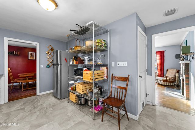 19 Sheffield Road, Glenville, NY 12302