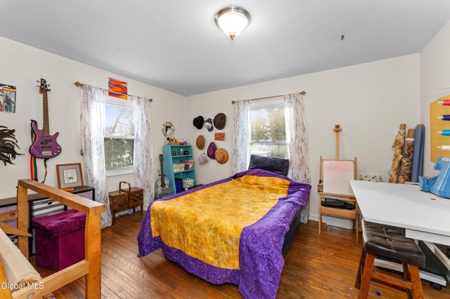 19 Sheffield Road, Glenville, NY 12302