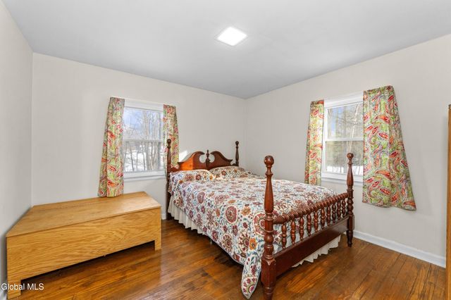 19 Sheffield Road, Glenville, NY 12302