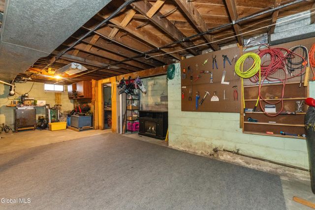 19 Sheffield Road, Glenville, NY 12302