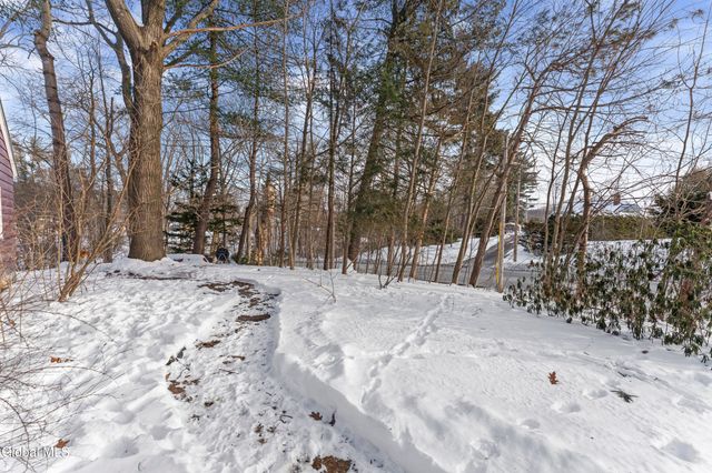 19 Sheffield Road, Glenville, NY 12302