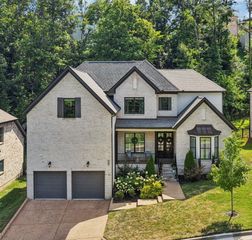 7205 Still Spring Hollow Dr, Nashville, TN 37221