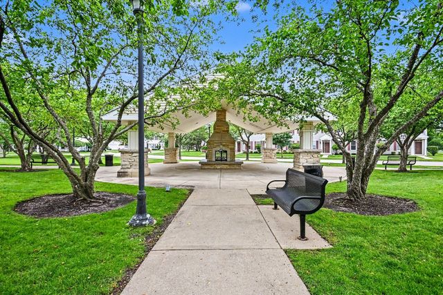 2531 Congress Avenue 2531, Aurora, IL 60503
