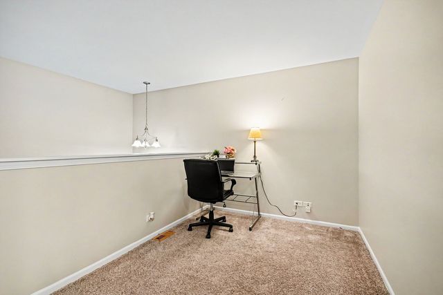 2531 Congress Avenue 2531, Aurora, IL 60503