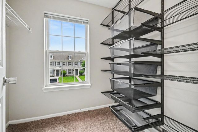 2531 Congress Avenue 2531, Aurora, IL 60503