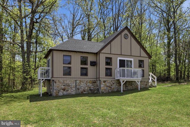 319 GOKEY LN, Great Cacapon, WV 25422