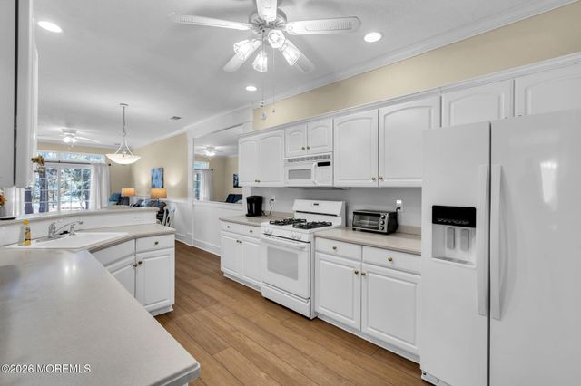 104 Silverlawns Drive, Lakewood, NJ 08701