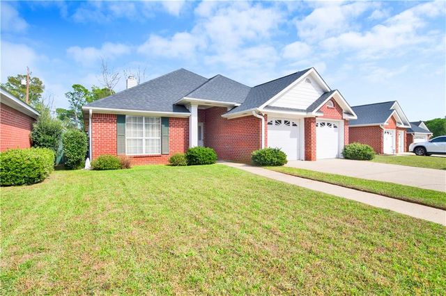 6109 Lennox Place, Mobile, AL 36693