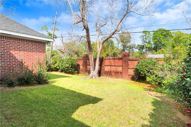 6109 Lennox Place, Mobile, AL 36693