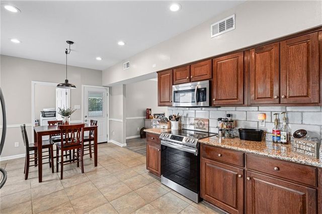 10040 Country Road, Mobile, AL 36695