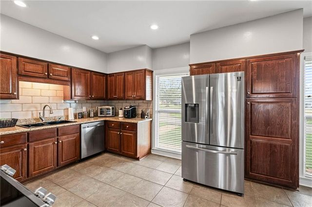 10040 Country Road, Mobile, AL 36695