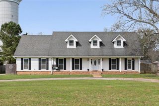 10040 Country Road, Mobile, AL 36695