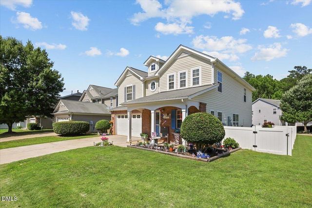 200 Georgetowne Drive, Clayton, NC 27520