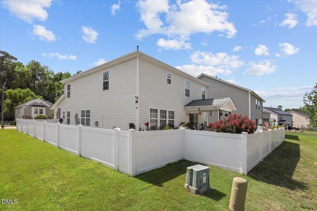 200 Georgetowne Drive, Clayton, NC 27520
