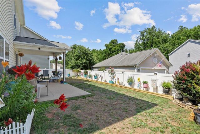 200 Georgetowne Drive, Clayton, NC 27520