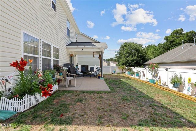 200 Georgetowne Drive, Clayton, NC 27520