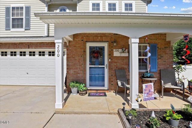 200 Georgetowne Drive, Clayton, NC 27520
