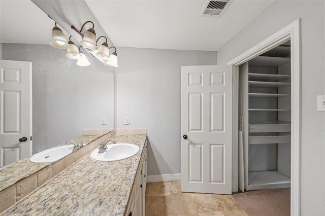 7942 Hammerly Boulevard, Houston, TX 77055