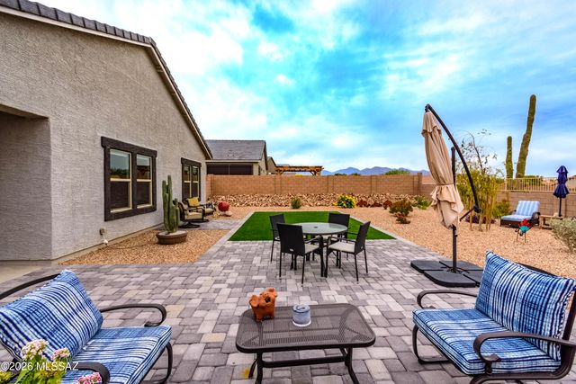 5551 W Coyote Star Road, Marana, AZ 85658