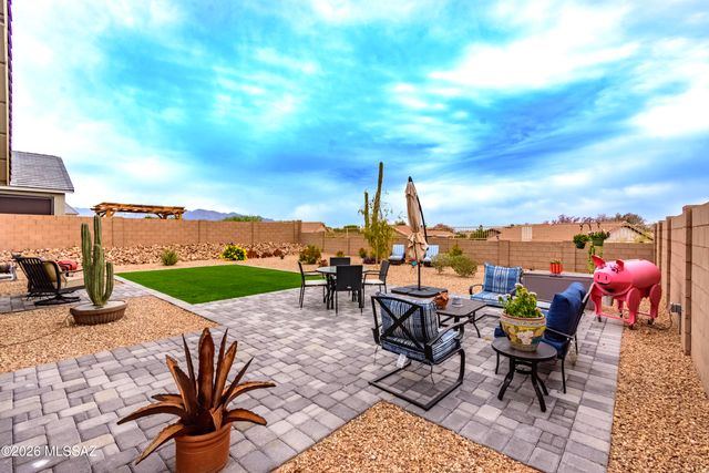 5551 W Coyote Star Road, Marana, AZ 85658