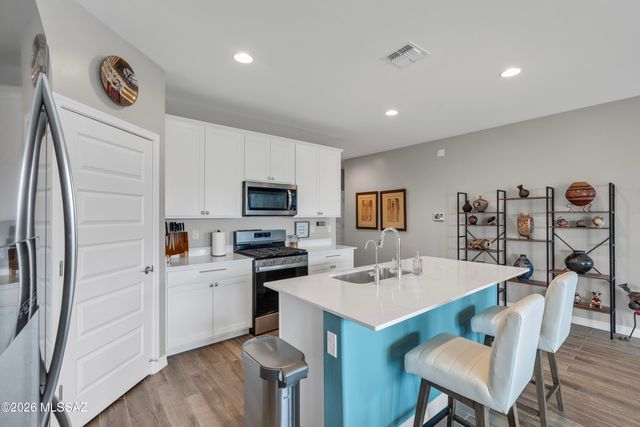 5551 W Coyote Star Road, Marana, AZ 85658