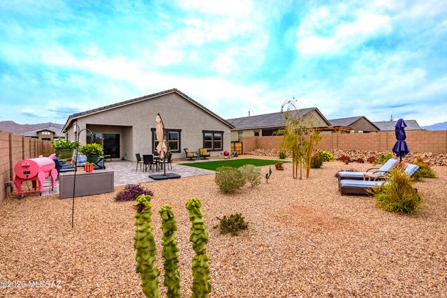 5551 W Coyote Star Road, Marana, AZ 85658