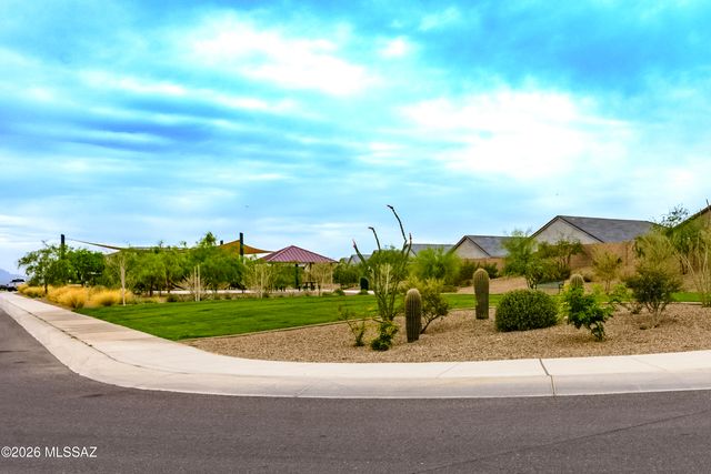 5551 W Coyote Star Road, Marana, AZ 85658