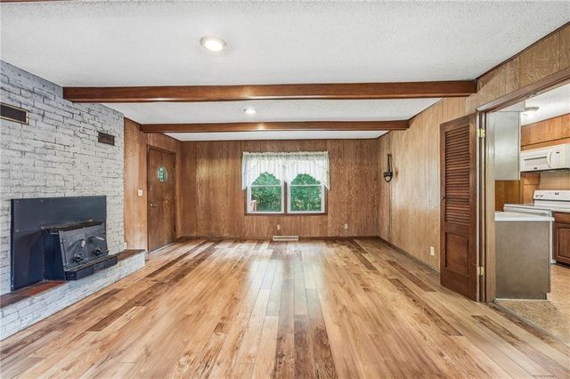 6000 Arlington Avenue, Kansas City, MO 64133