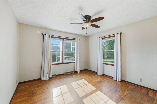 6000 Arlington Avenue, Kansas City, MO 64133