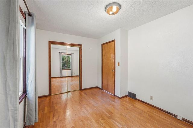 6000 Arlington Avenue, Kansas City, MO 64133