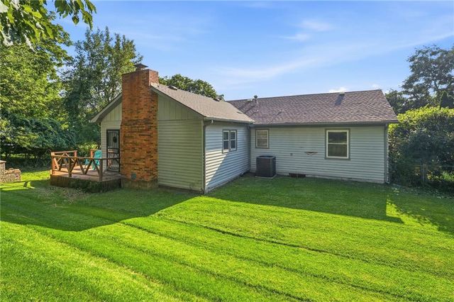 6000 Arlington Avenue, Kansas City, MO 64133