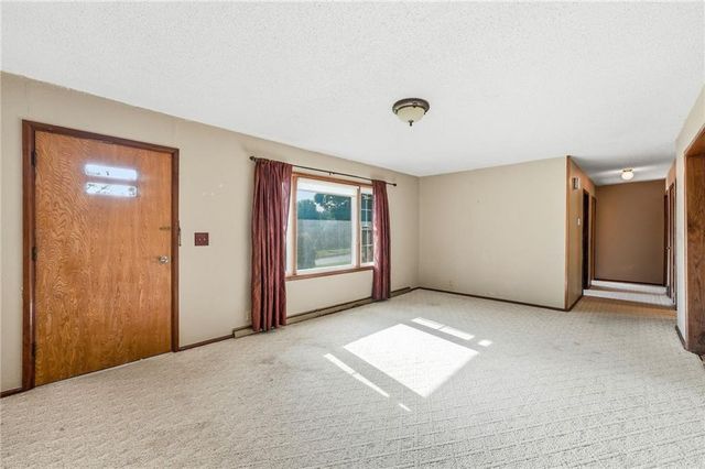 6000 Arlington Avenue, Kansas City, MO 64133