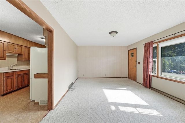 6000 Arlington Avenue, Kansas City, MO 64133