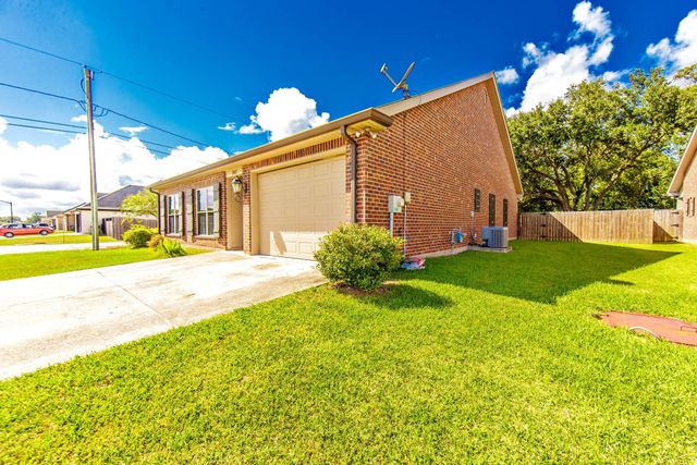 303 Derusso Street, Houma, LA 70364