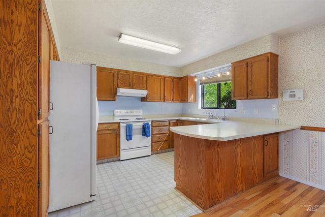 708 Carriage Lane, Twin Falls, ID 83301