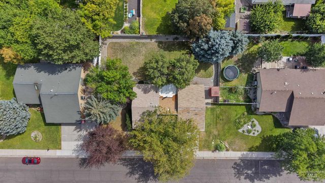 708 Carriage Lane, Twin Falls, ID 83301