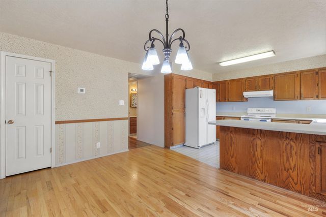 708 Carriage Lane, Twin Falls, ID 83301