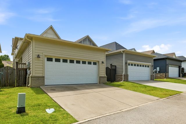 2359 Somerset Valley Dr, Antioch, TN 37013