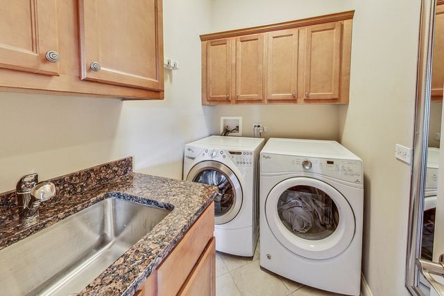 428 S Clifton Avenue, Park Ridge, IL 60068