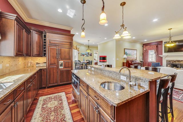 428 S Clifton Avenue, Park Ridge, IL 60068