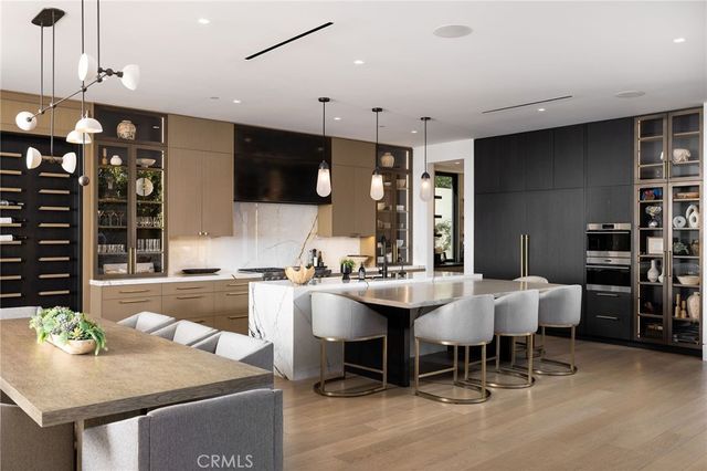 2304 Cliff, Newport Beach, CA 92663