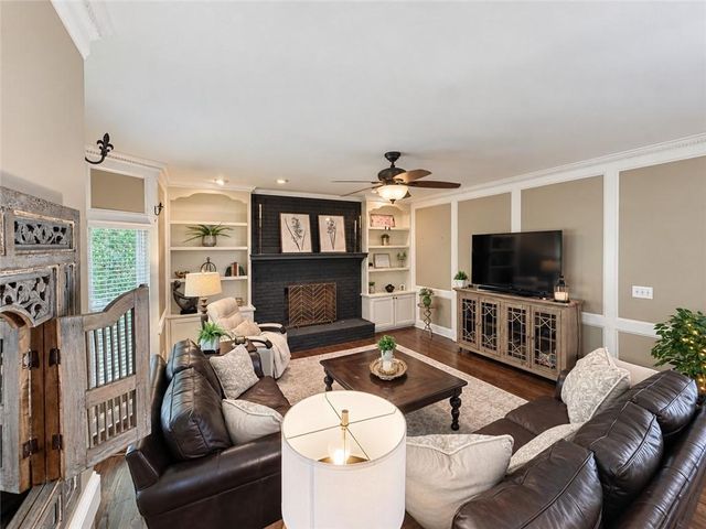 1455 Chinook Court SW, Lilburn, GA 30047